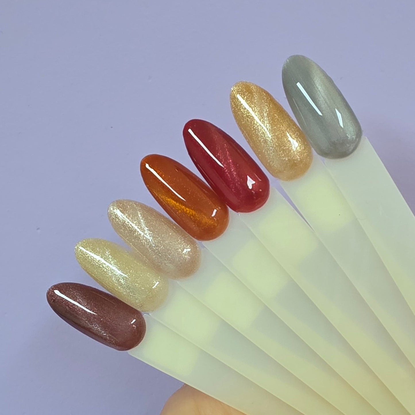 Urban Nails cat-eye gelpolish collectie Medal Glow - 6 x 8 gram + 1 gratis