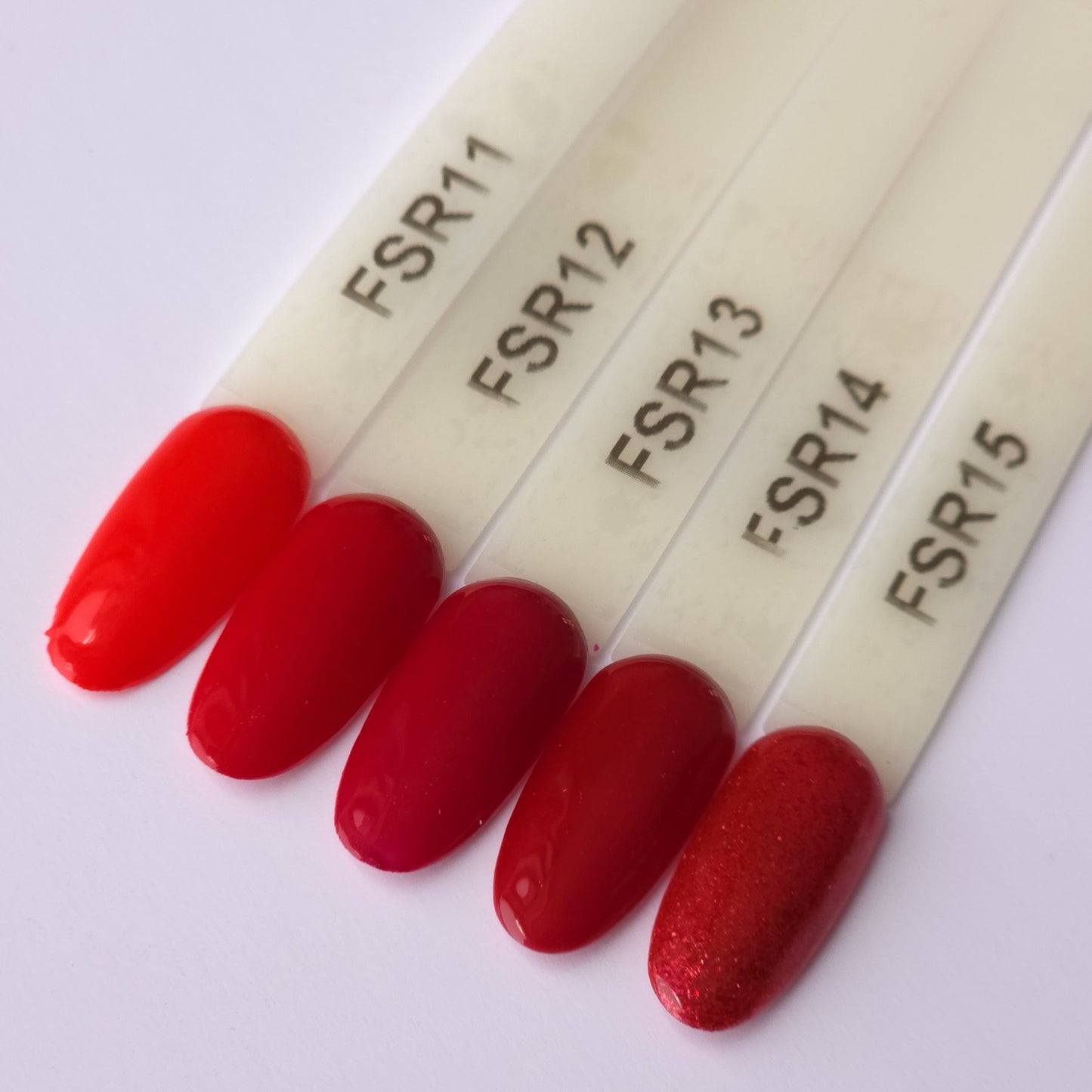 Urban Nails Fifty Shades of Red gelpolish FSR14 - 7,5 ml