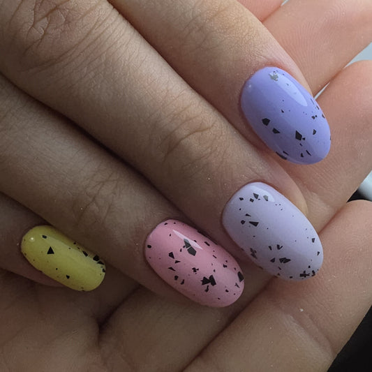 Urban Nails Gelpolish Eggshell Black - 15 ml